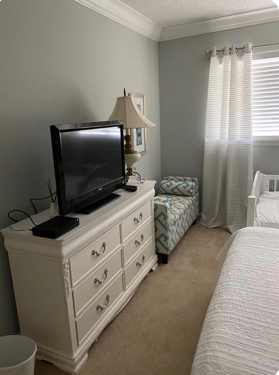 OLD ISLAND INN CONDO - Residential Lease