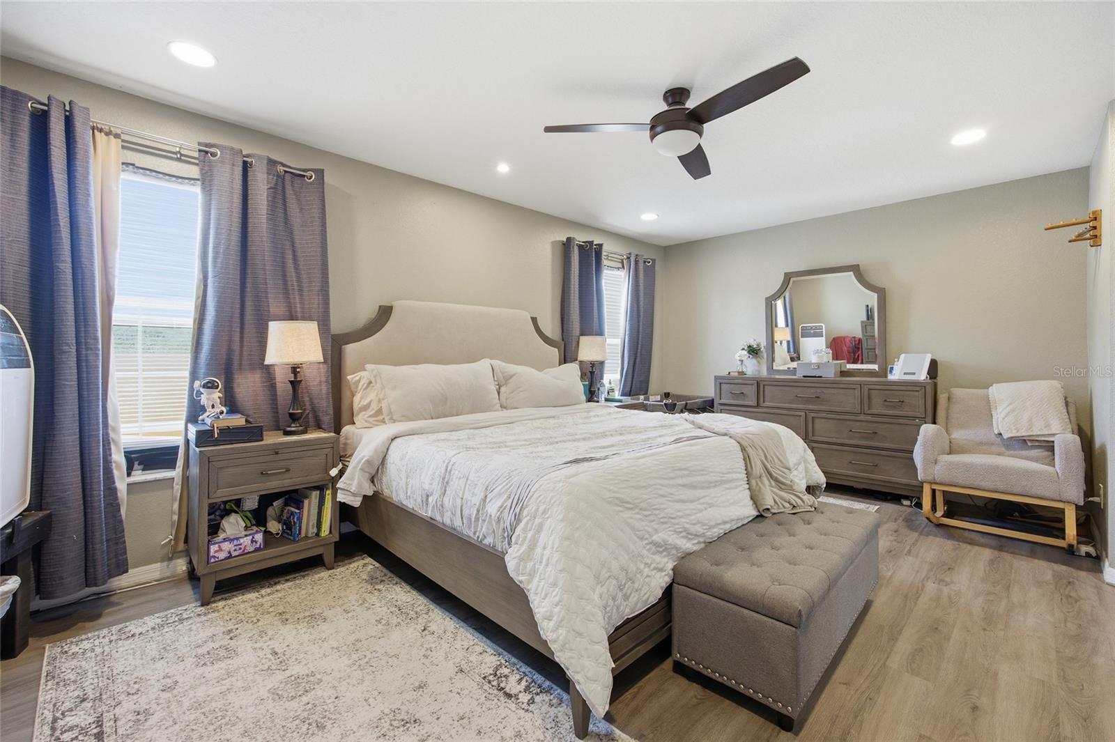 CALA HILLS - Residential