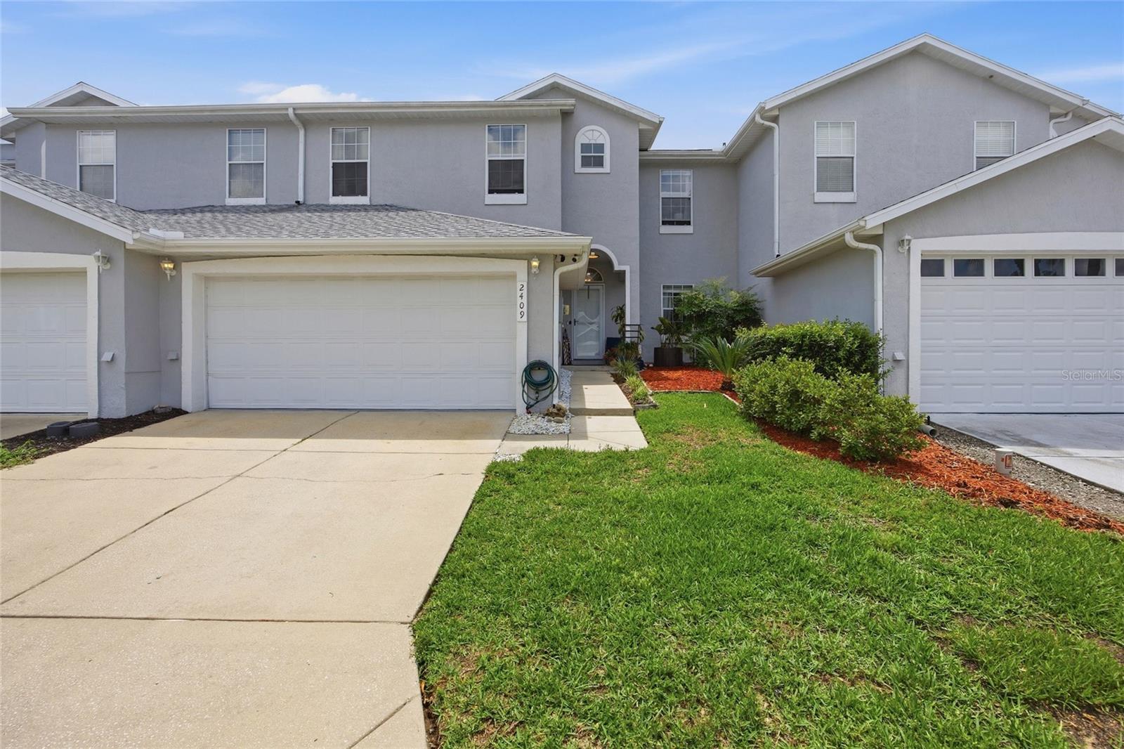 CALA HILLS - Residential