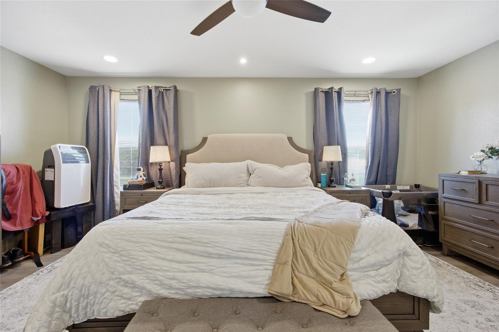 CALA HILLS - Residential