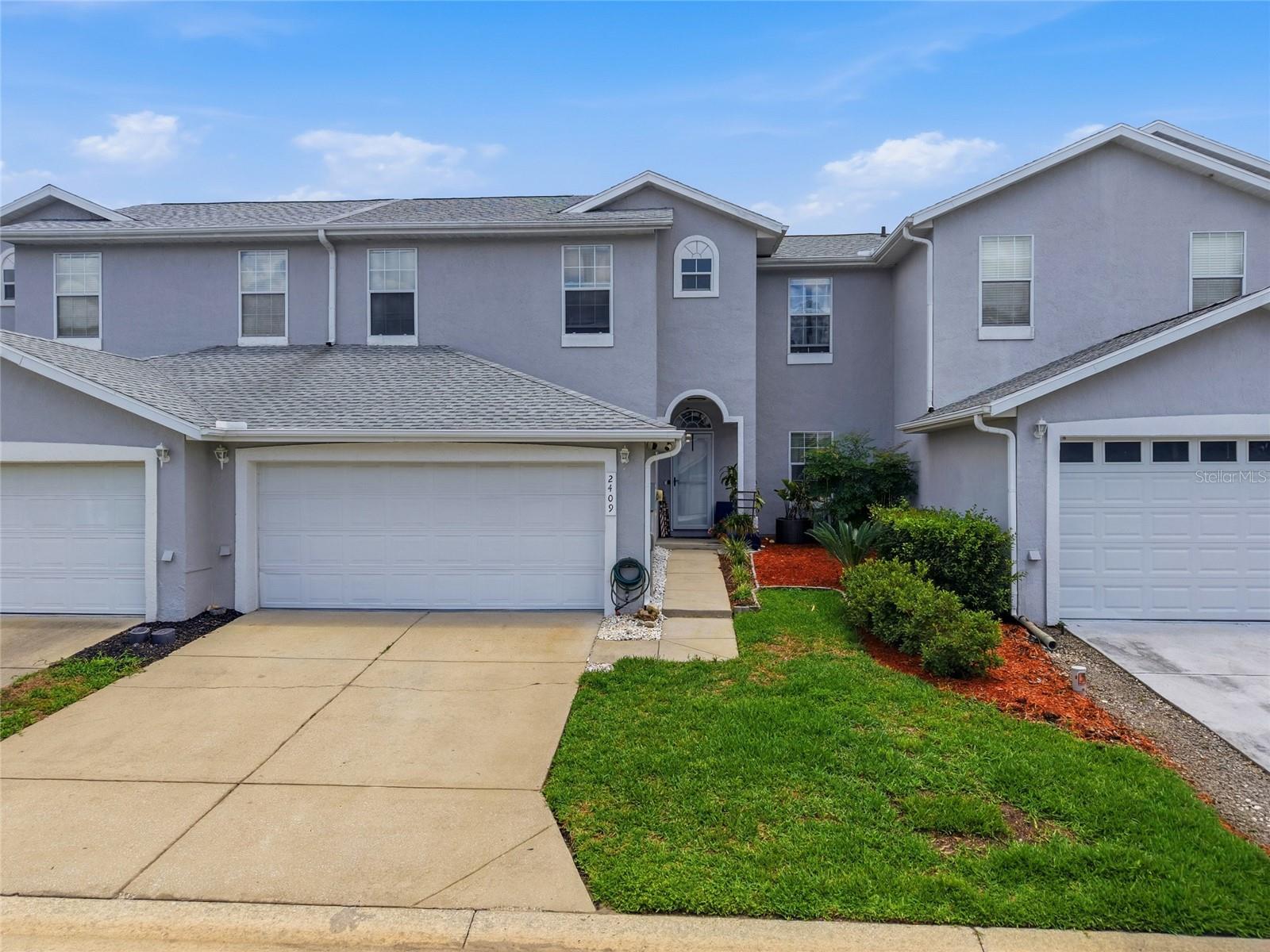 CALA HILLS - Residential