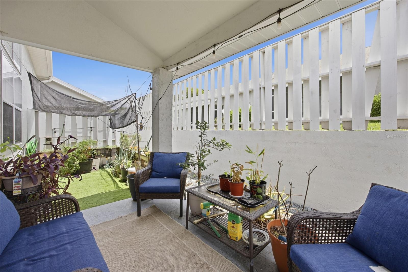 CALA HILLS - Residential