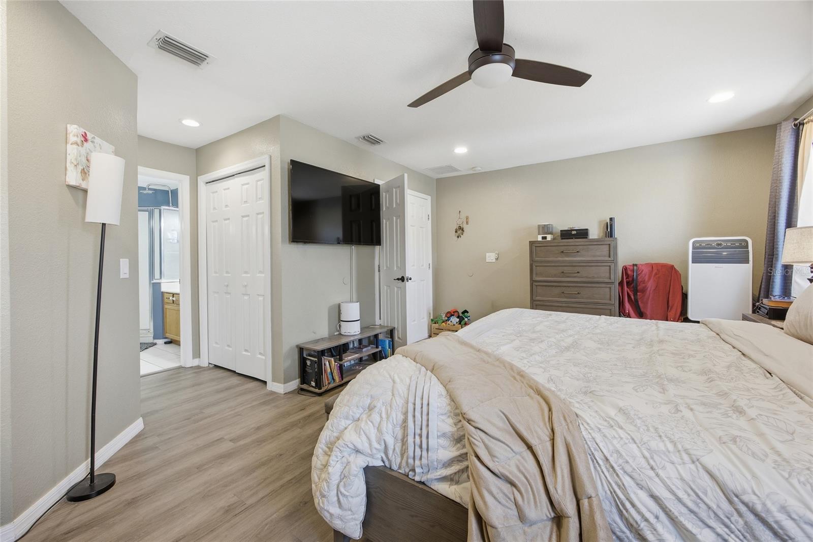 CALA HILLS - Residential