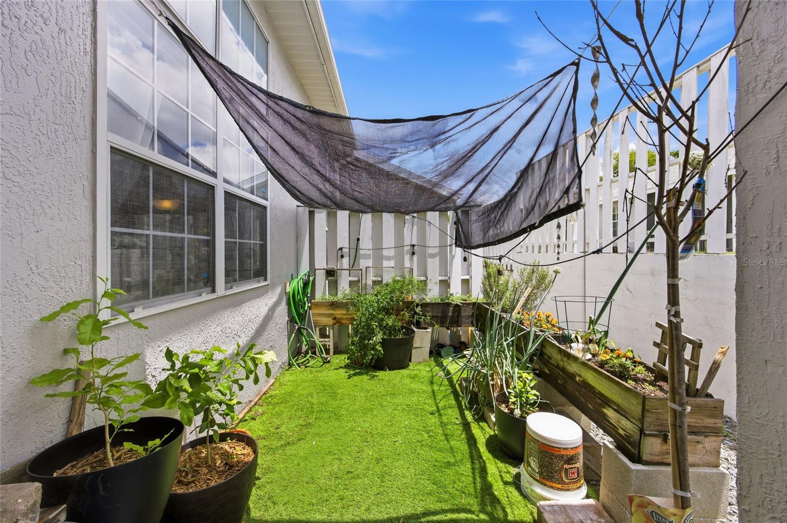 CALA HILLS - Residential