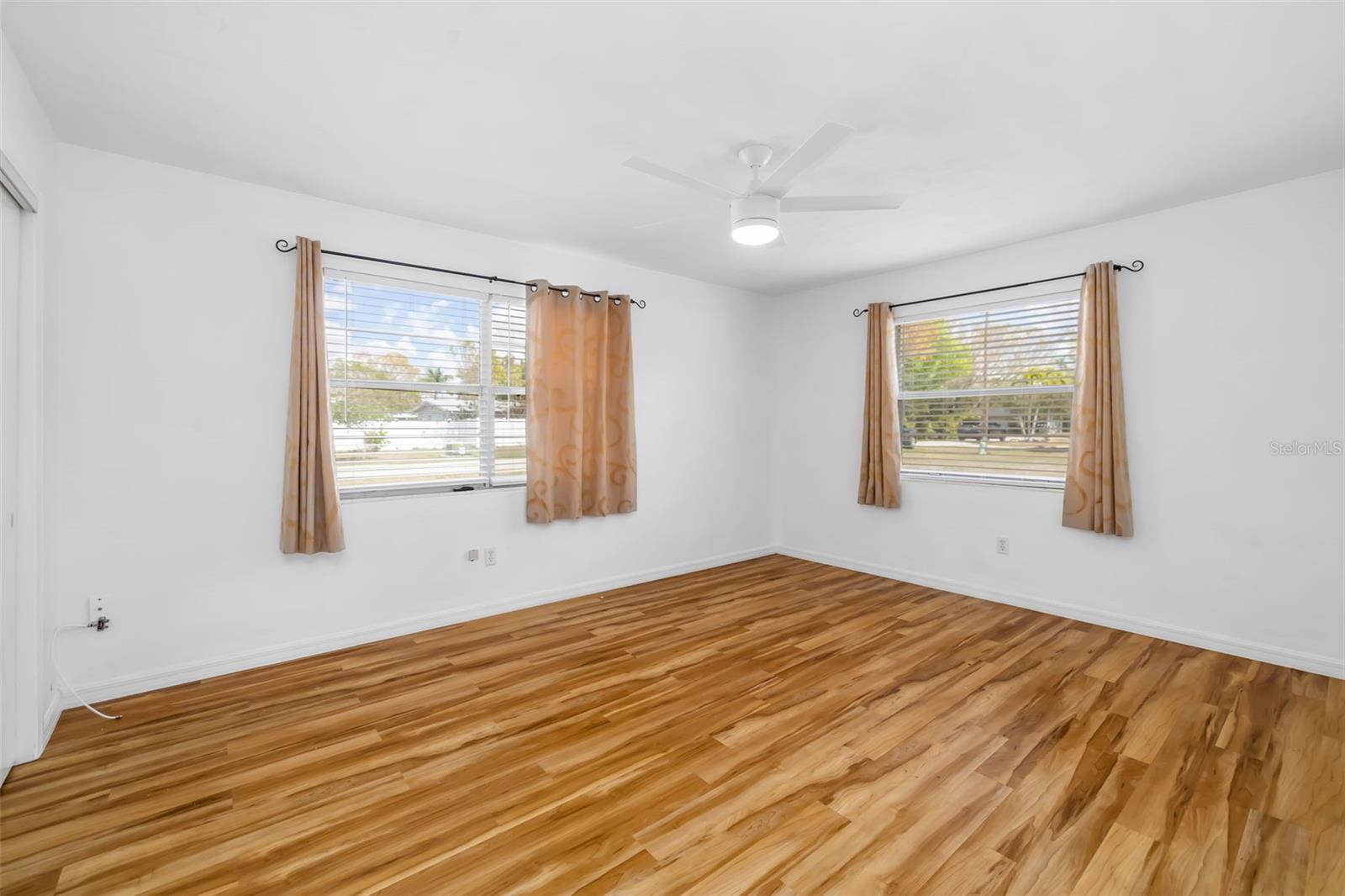 PHILLIPPI PARK - Residential