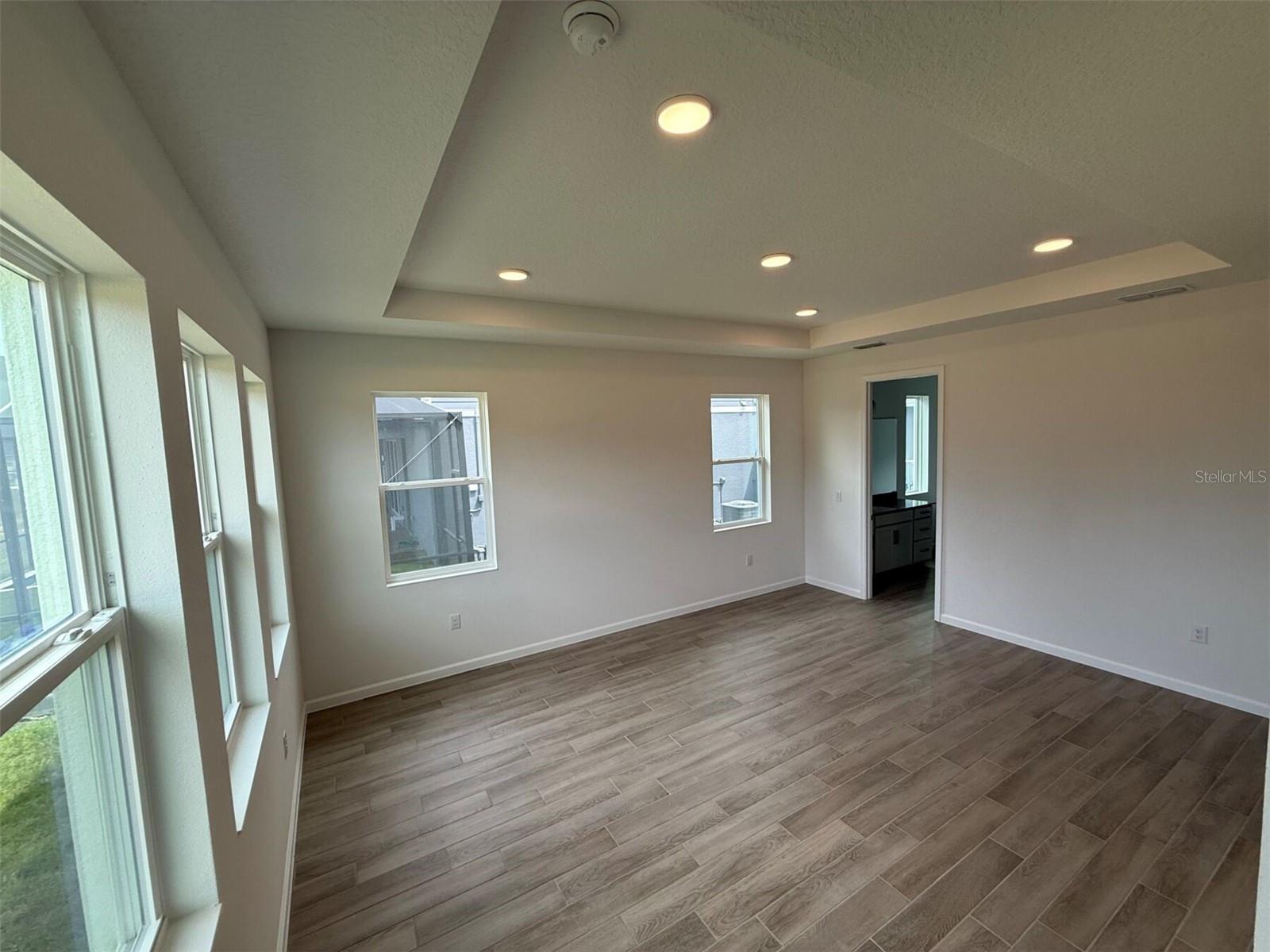 EMERSON POINTE - Residential