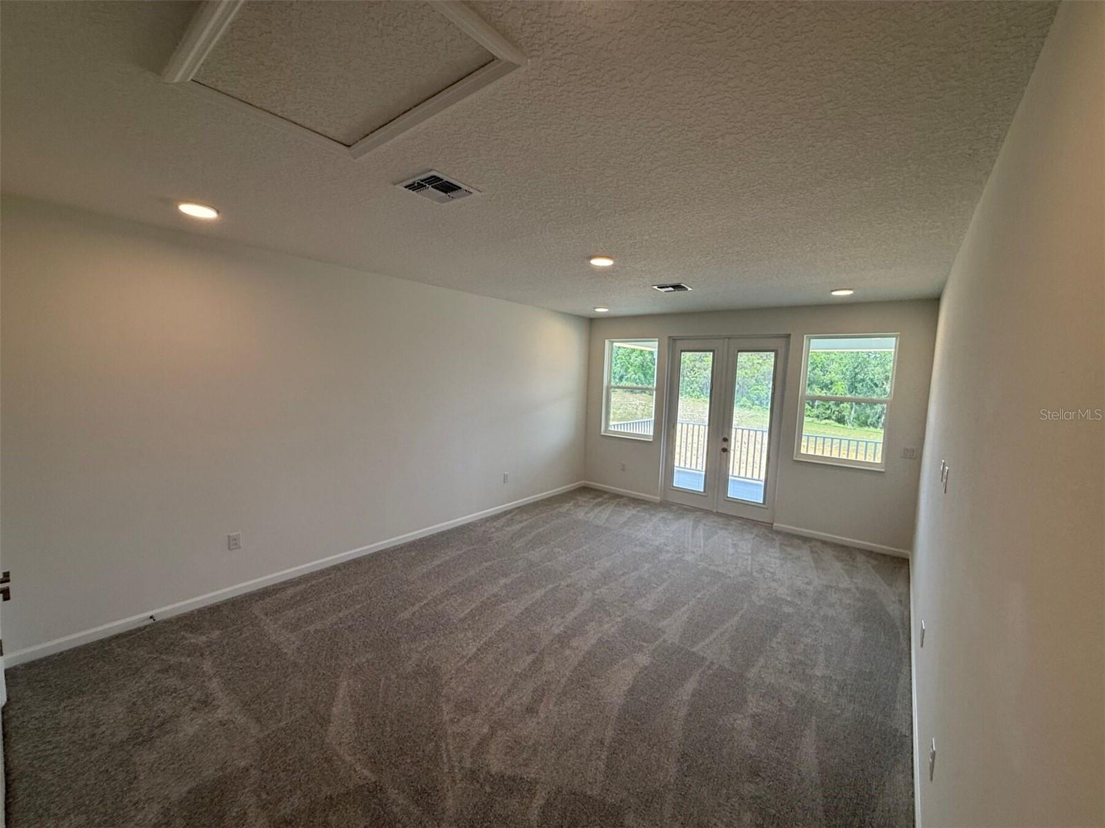 EMERSON POINTE - Residential