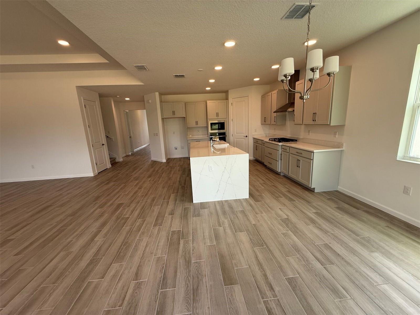 EMERSON POINTE - Residential