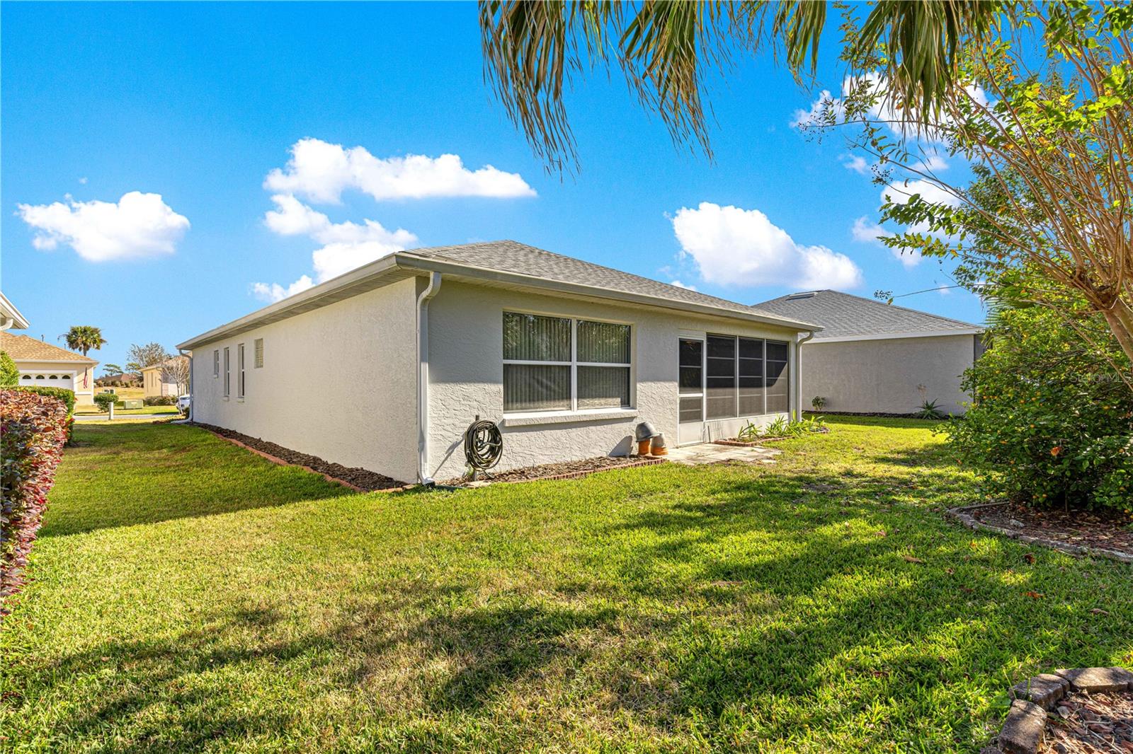 ON TOP OF THE WORLD - Residential