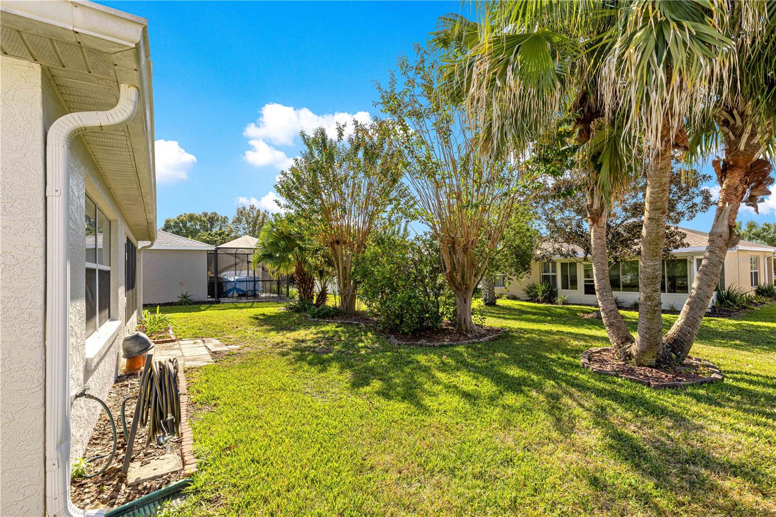 ON TOP OF THE WORLD - Residential