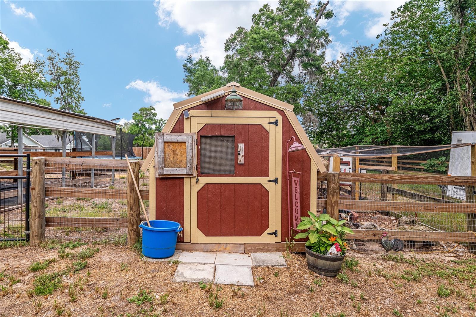 SHAKER TREE - Residential