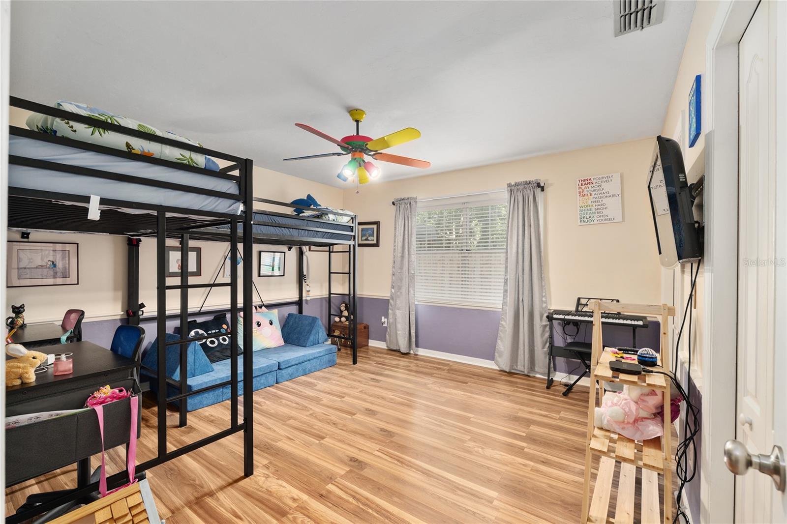 SHAKER TREE - Residential