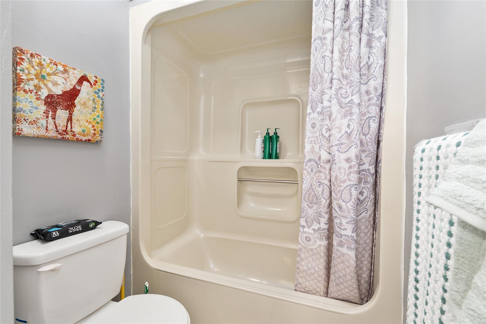 SHAKER TREE - Residential