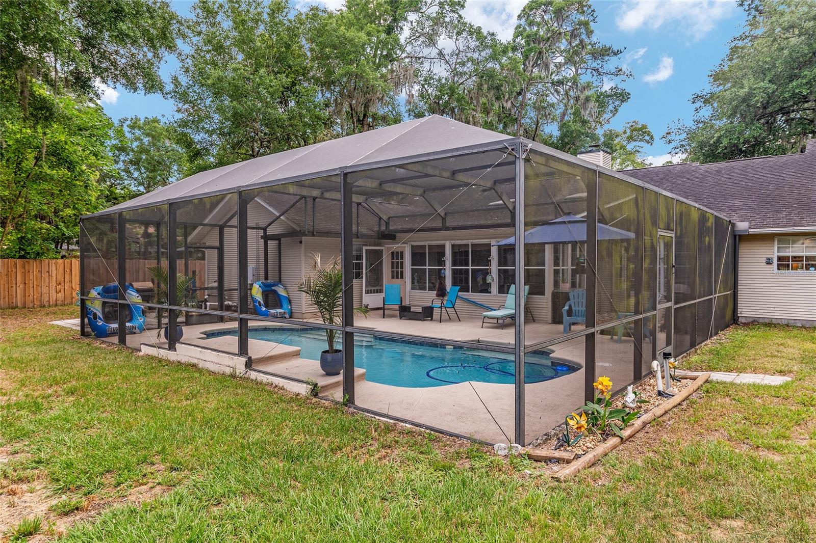 SHAKER TREE - Residential