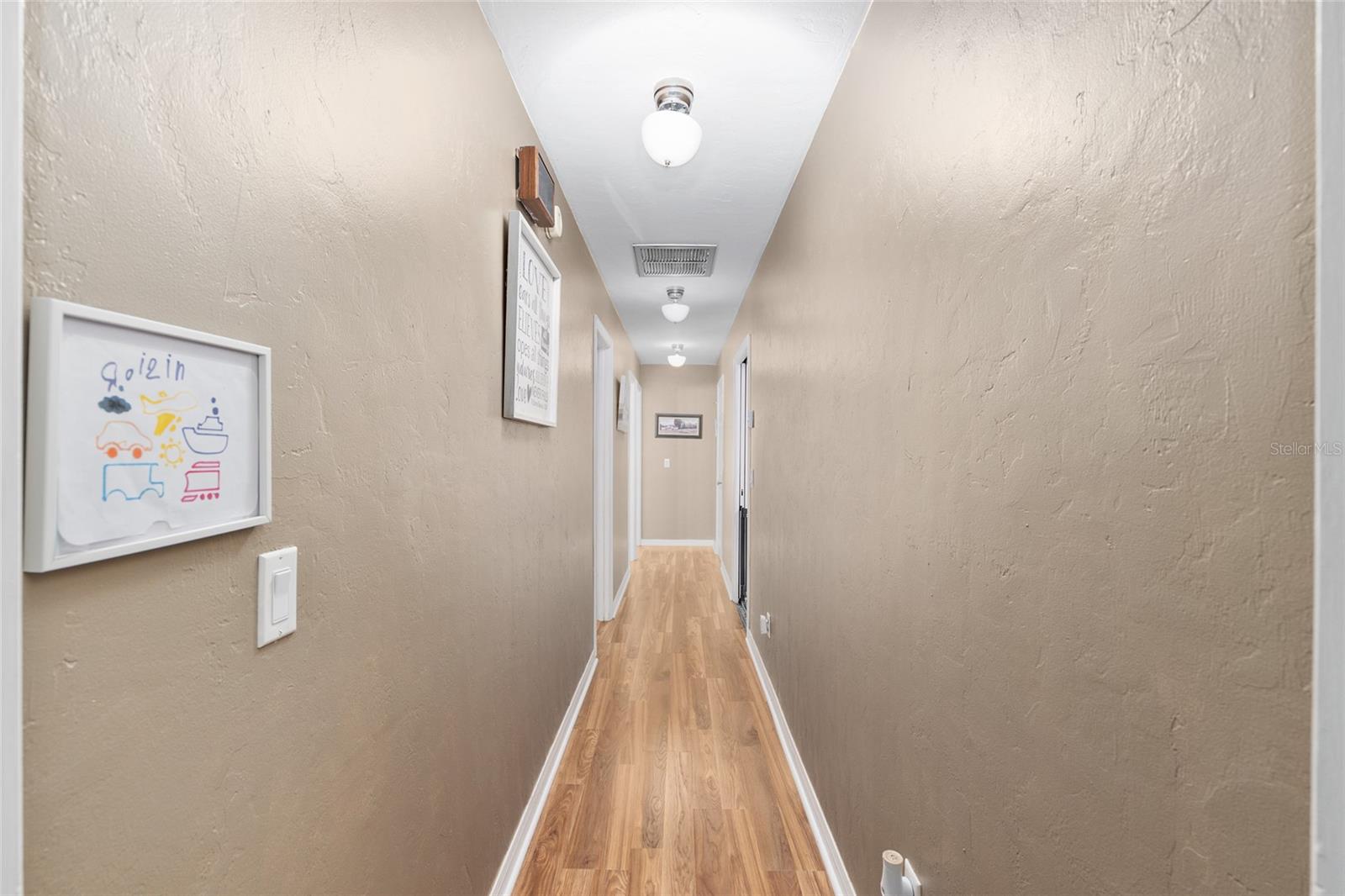 SHAKER TREE - Residential