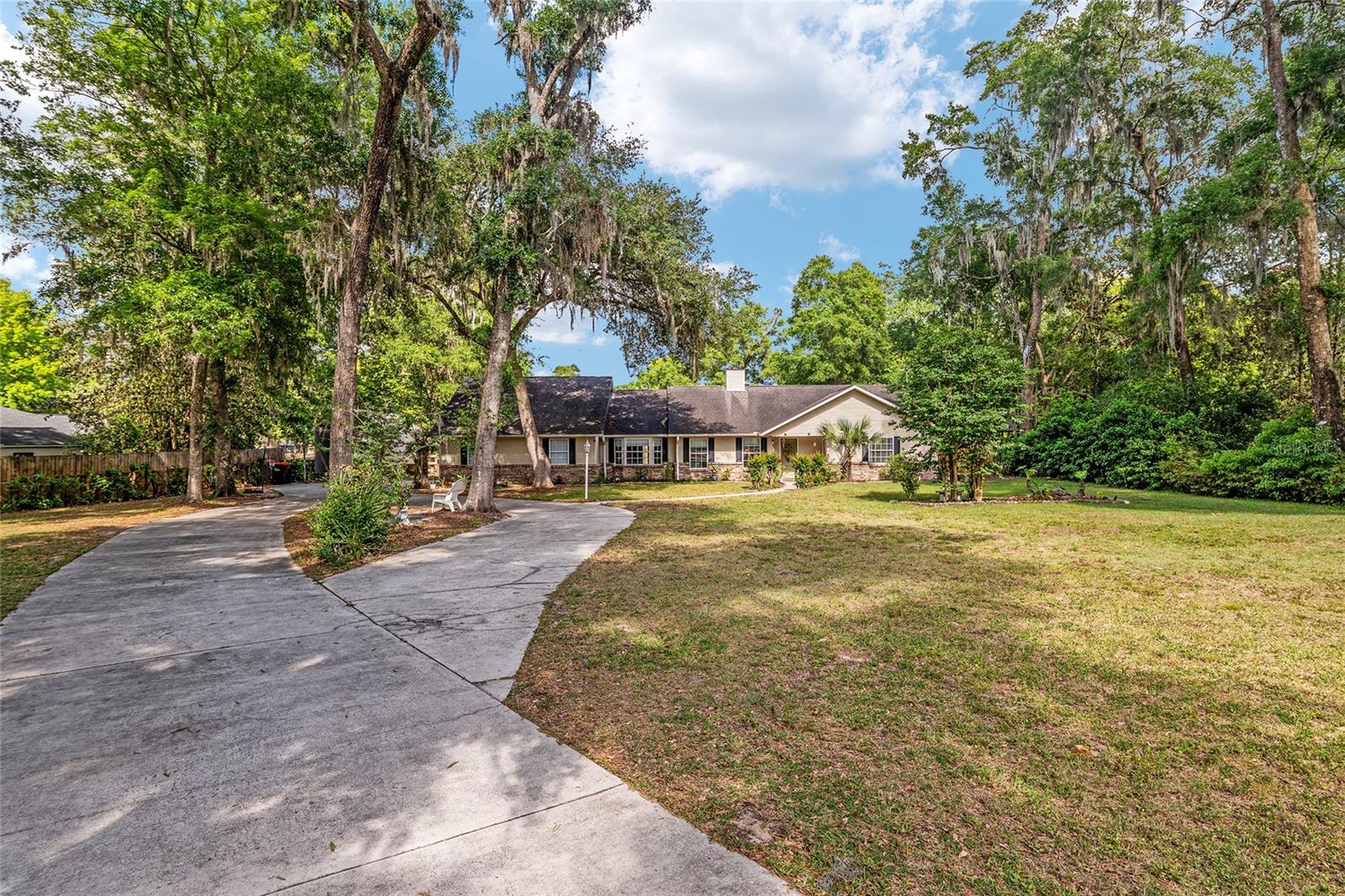 SHAKER TREE - Residential