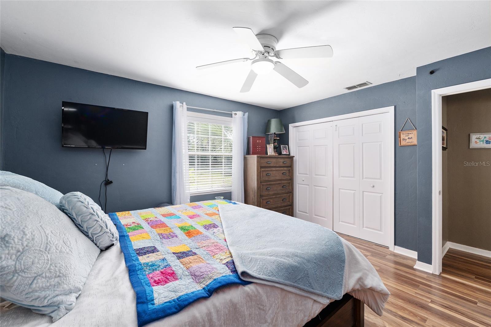 SHAKER TREE - Residential