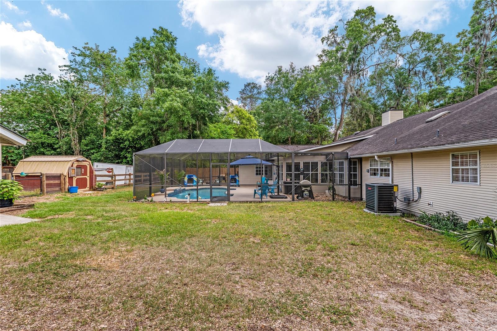 SHAKER TREE - Residential