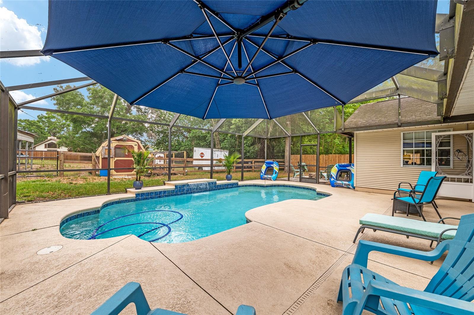 SHAKER TREE - Residential