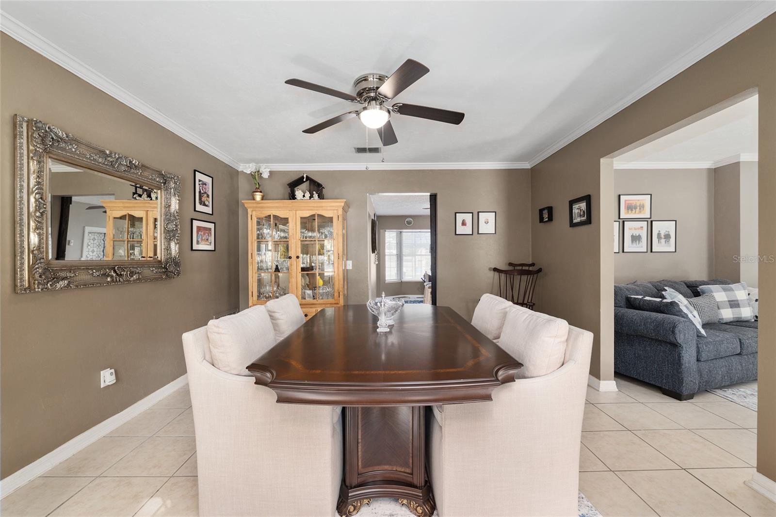 SHAKER TREE - Residential