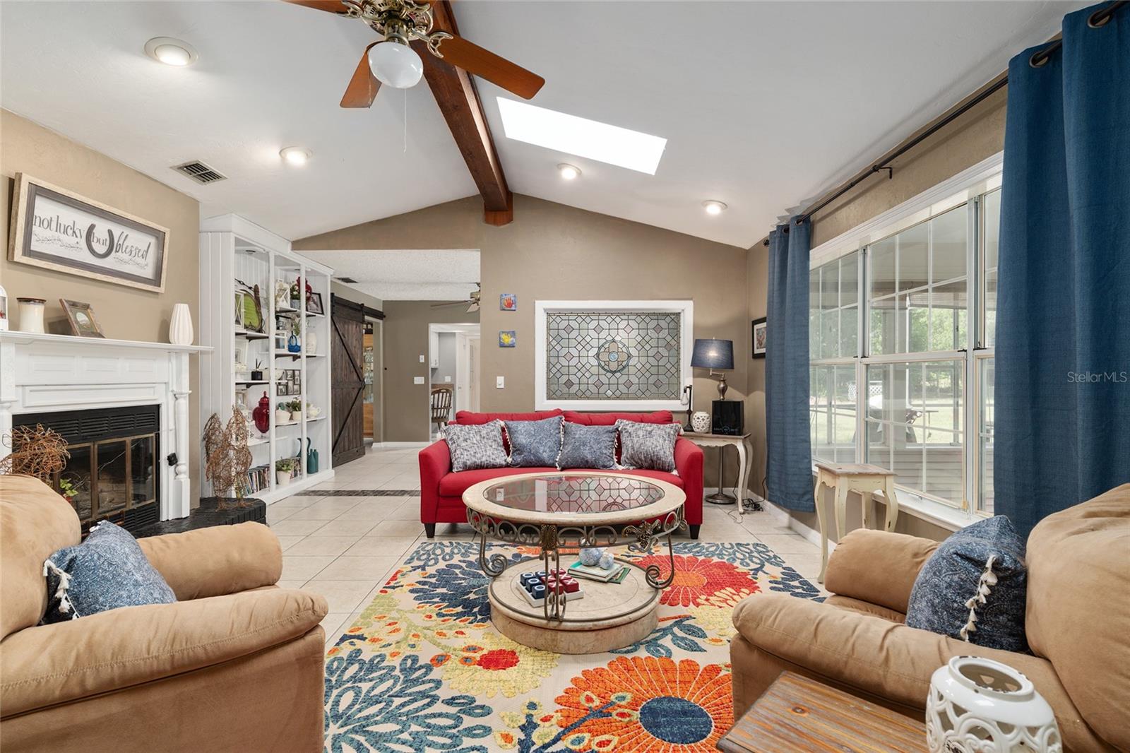 SHAKER TREE - Residential