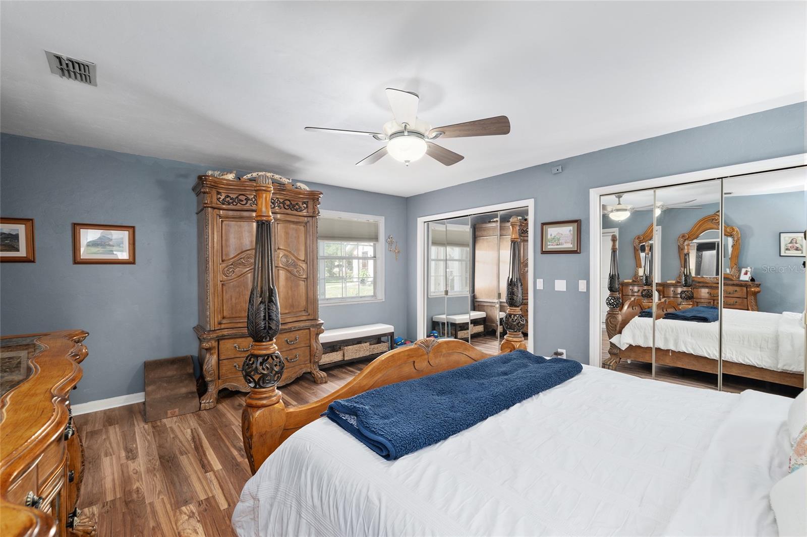 SHAKER TREE - Residential