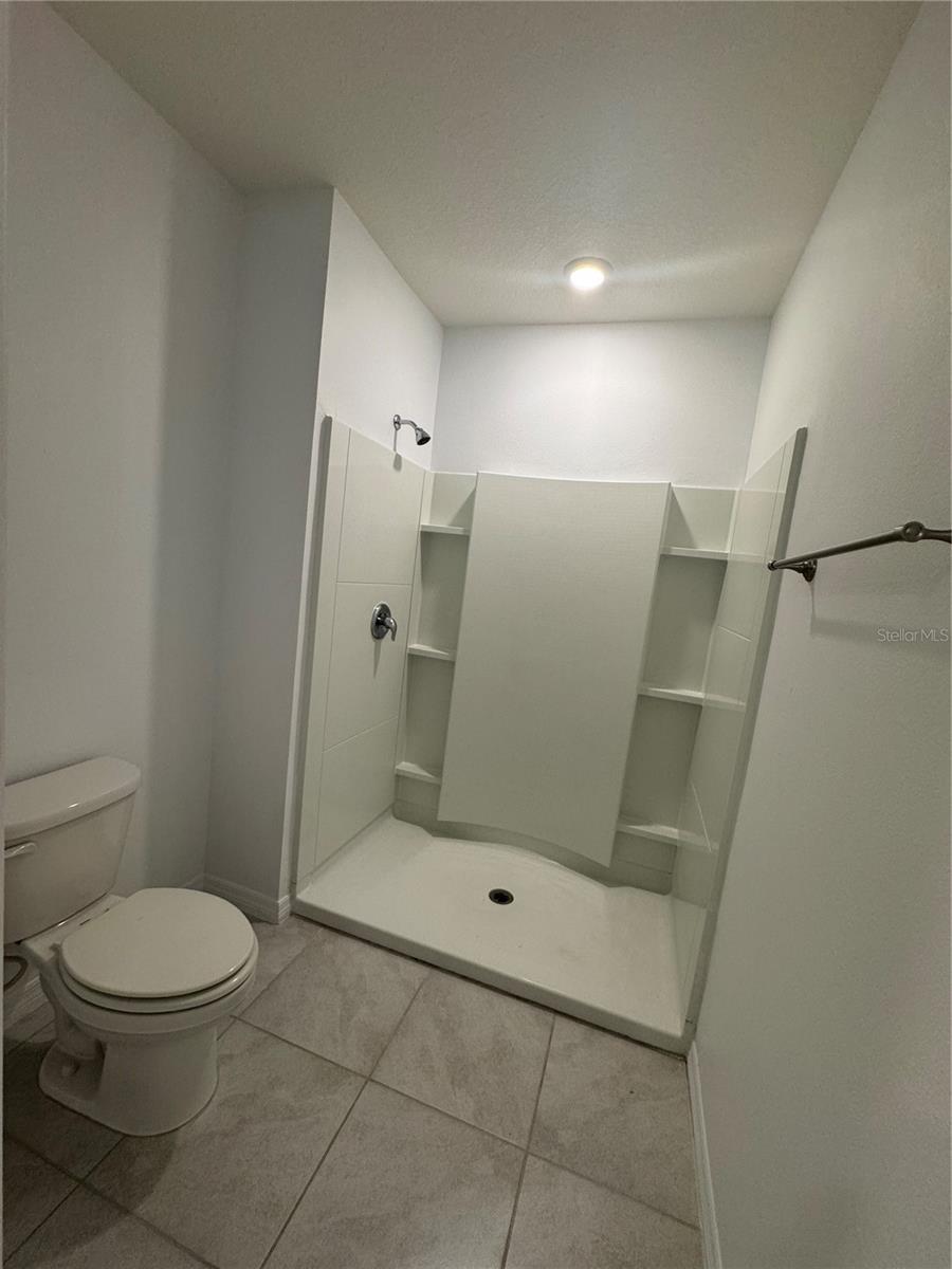 FELTRIM RESERVE - Residential Lease