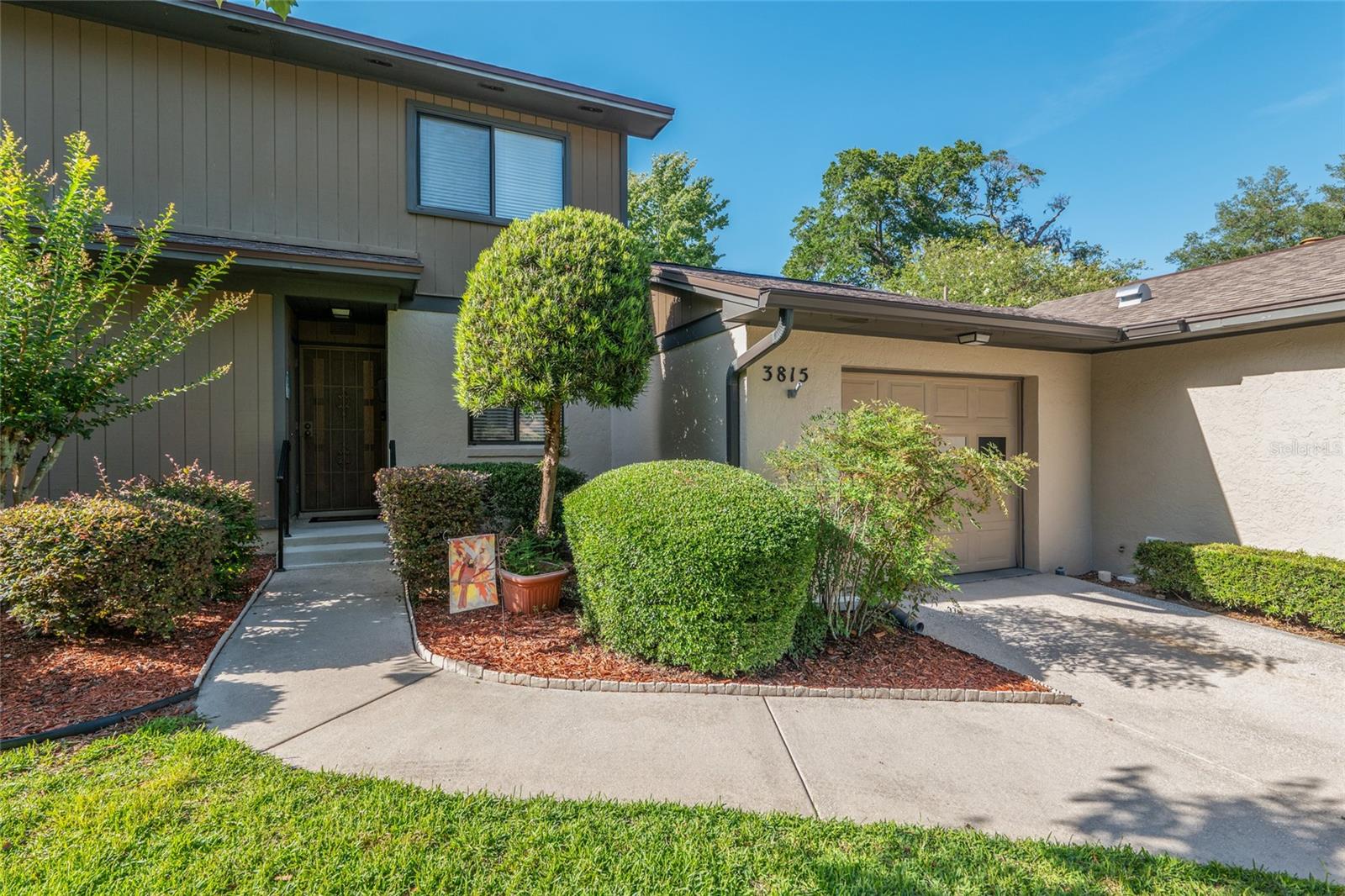 3815 NE 17TH STREET CIRCLE