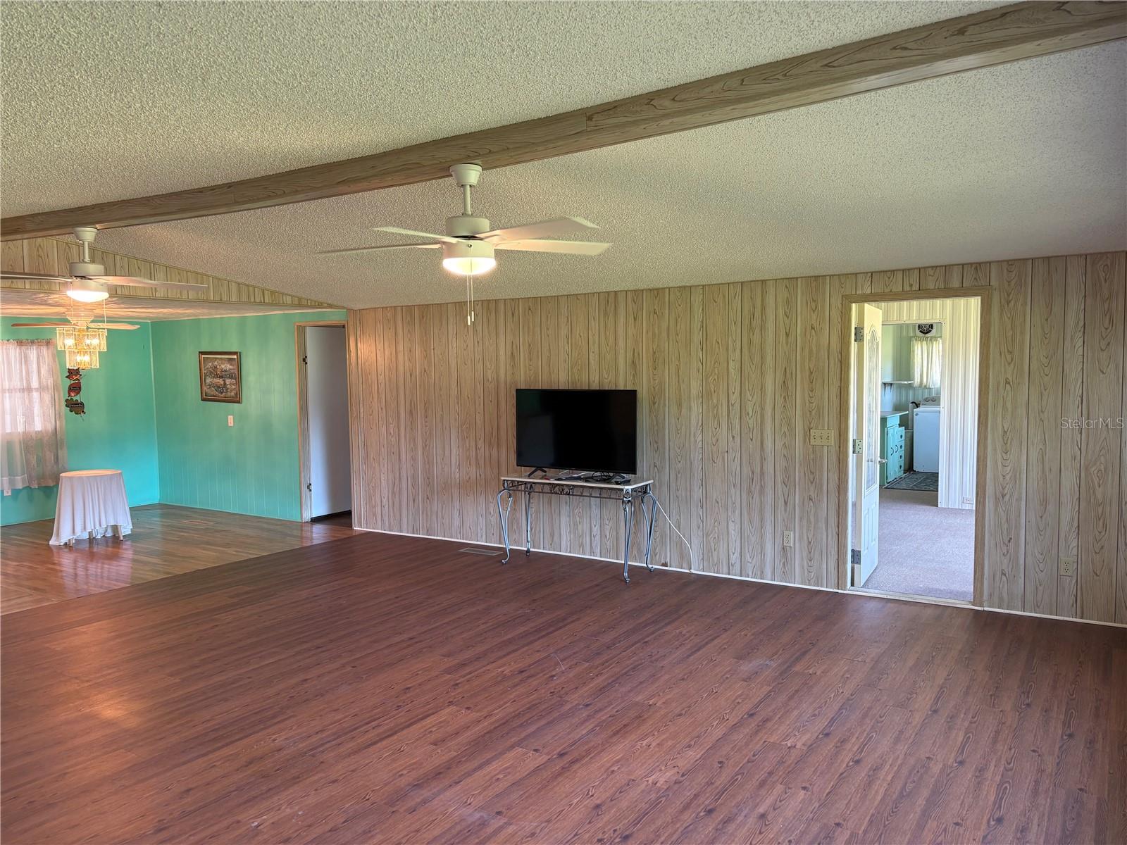 CONTINENTAL CAMPER RESS INC SU - Residential