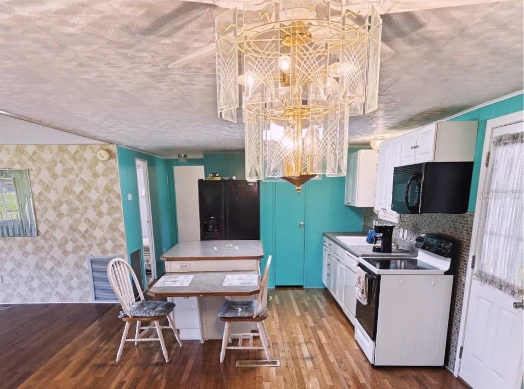 CONTINENTAL CAMPER RESS INC SU - Residential