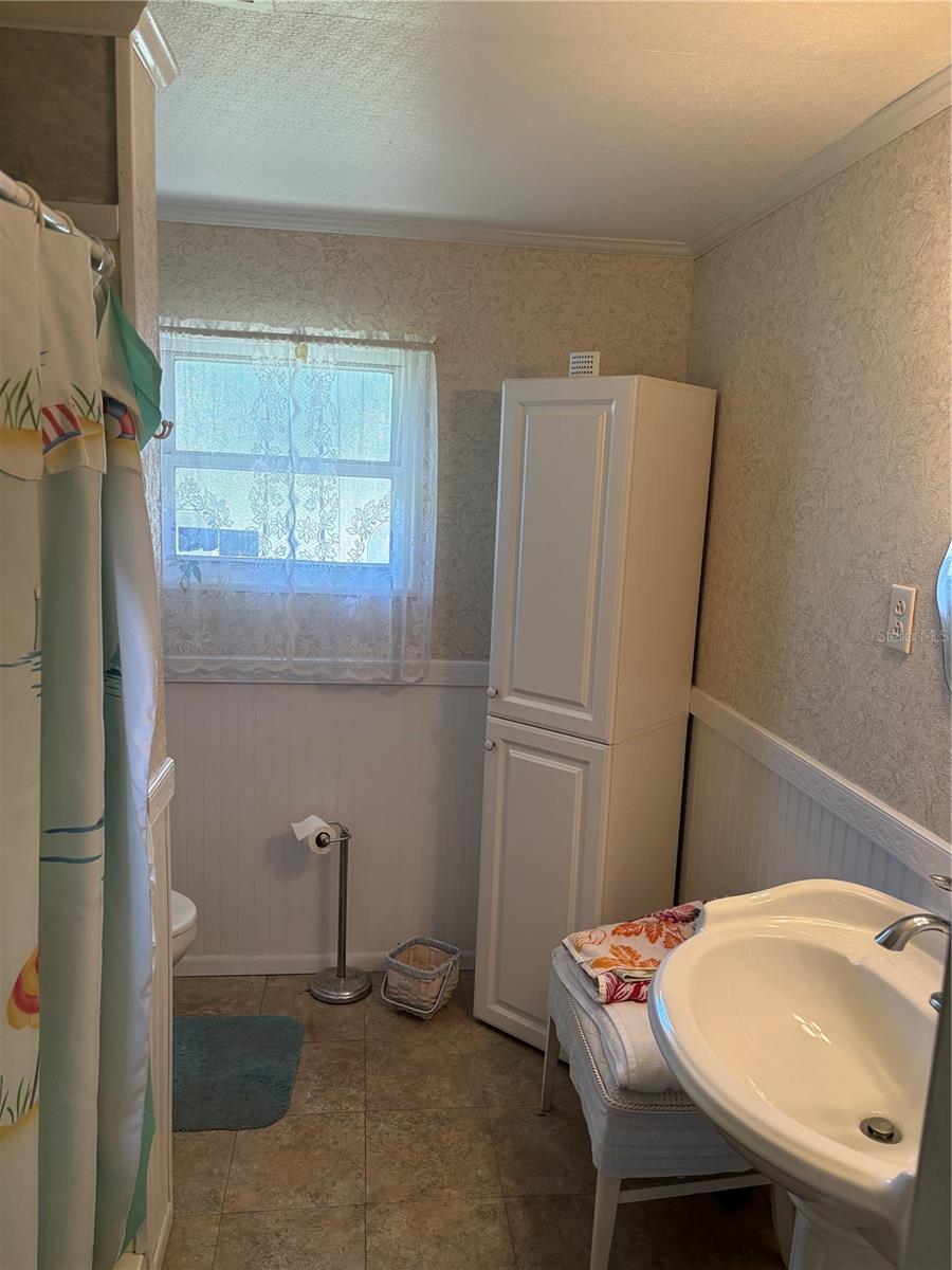 CONTINENTAL CAMPER RESS INC SU - Residential