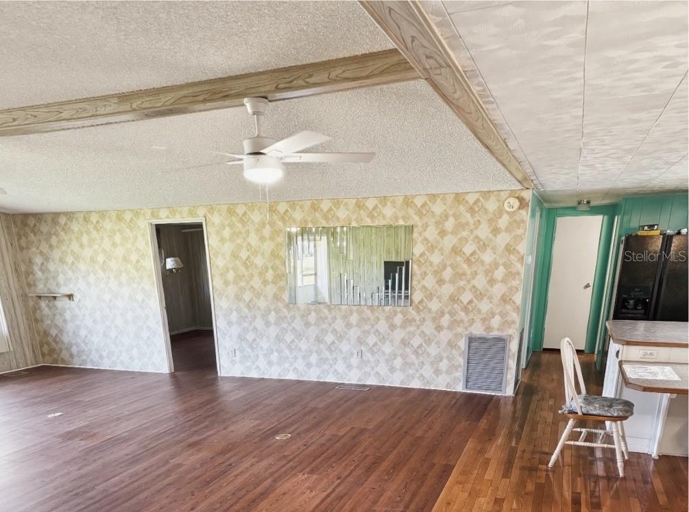 CONTINENTAL CAMPER RESS INC SU - Residential