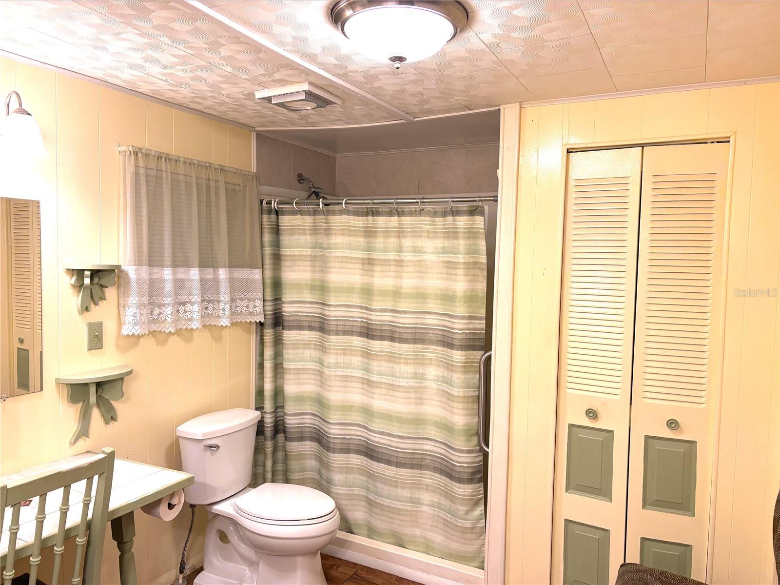 CONTINENTAL CAMPER RESS INC SU - Residential