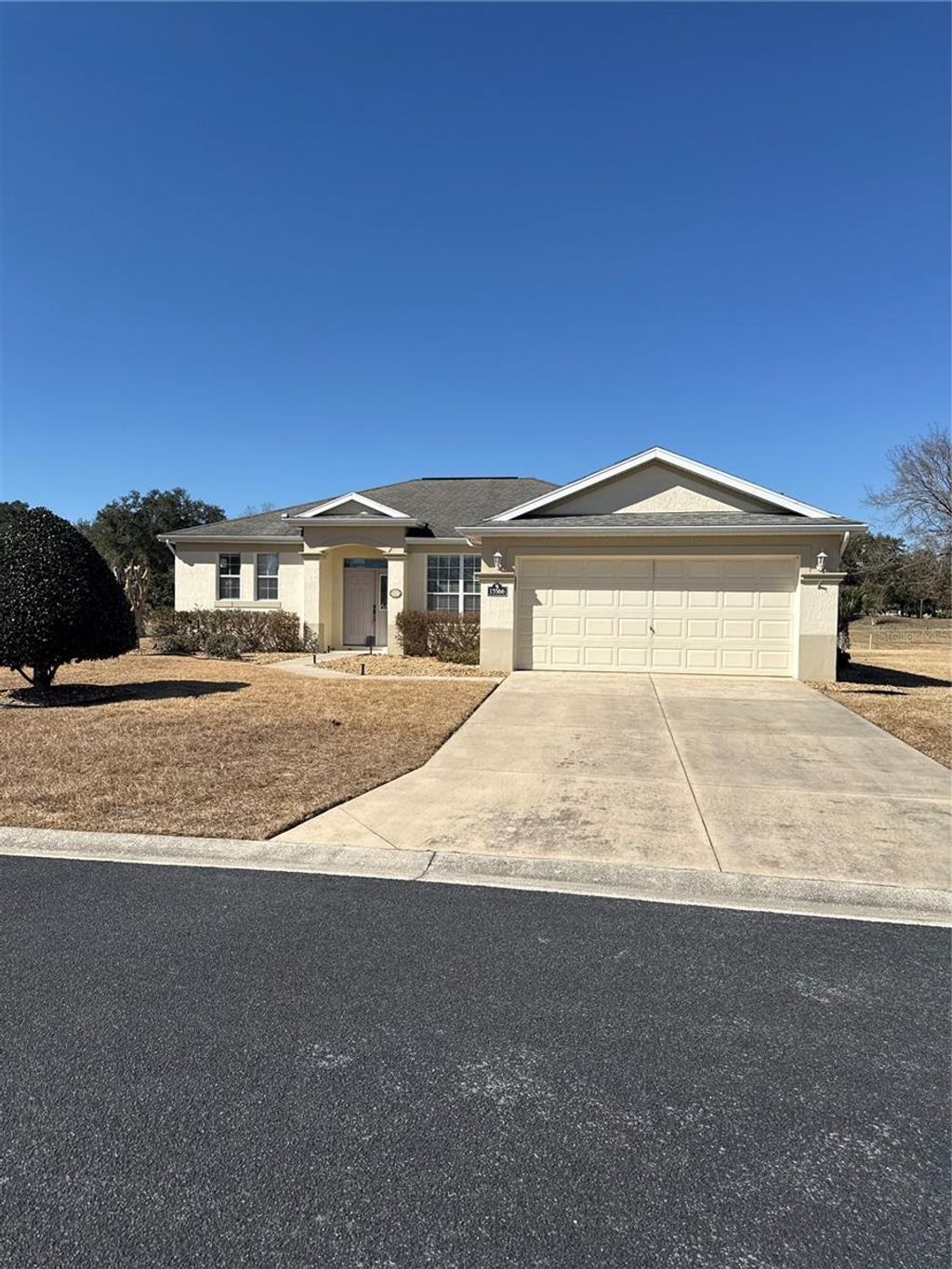 Photo of 15566 SW 11th Terrace Rd, Ocala, FL 34473 (MLS # OM717884)