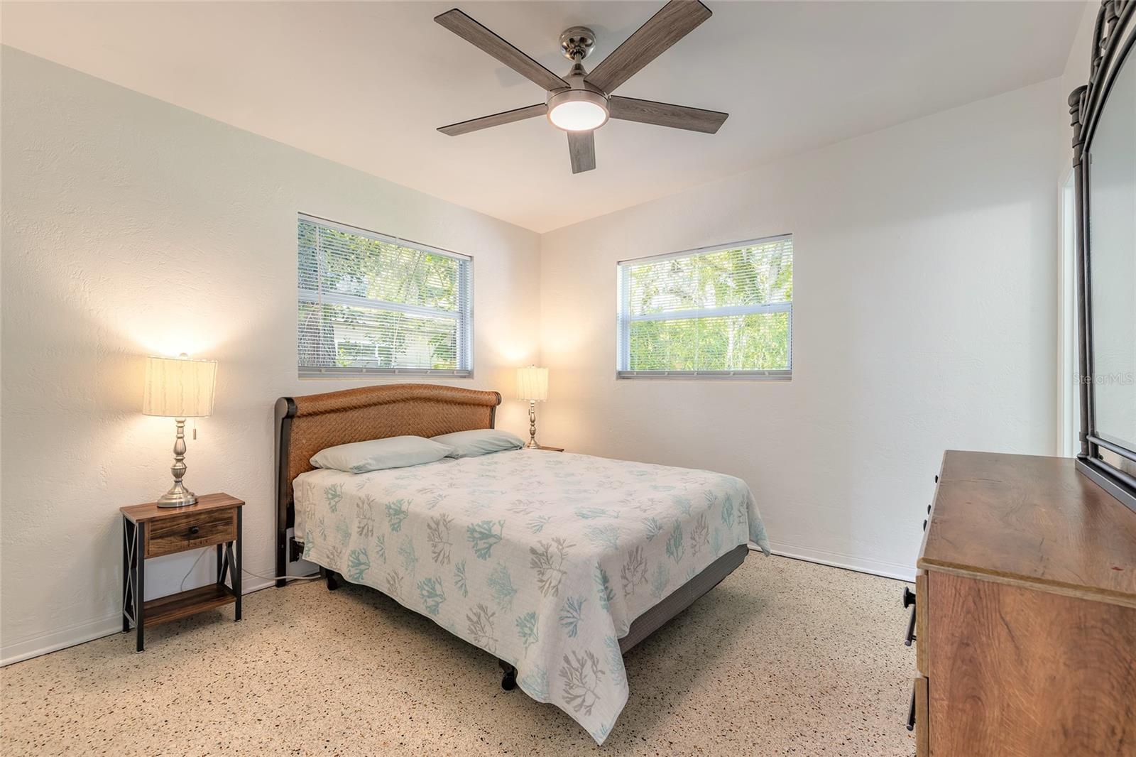 RONNIE CIRCLE - Residential