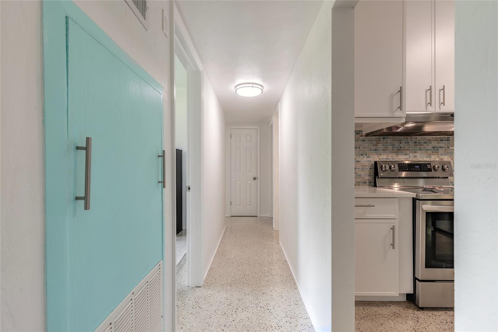 RONNIE CIRCLE - Residential