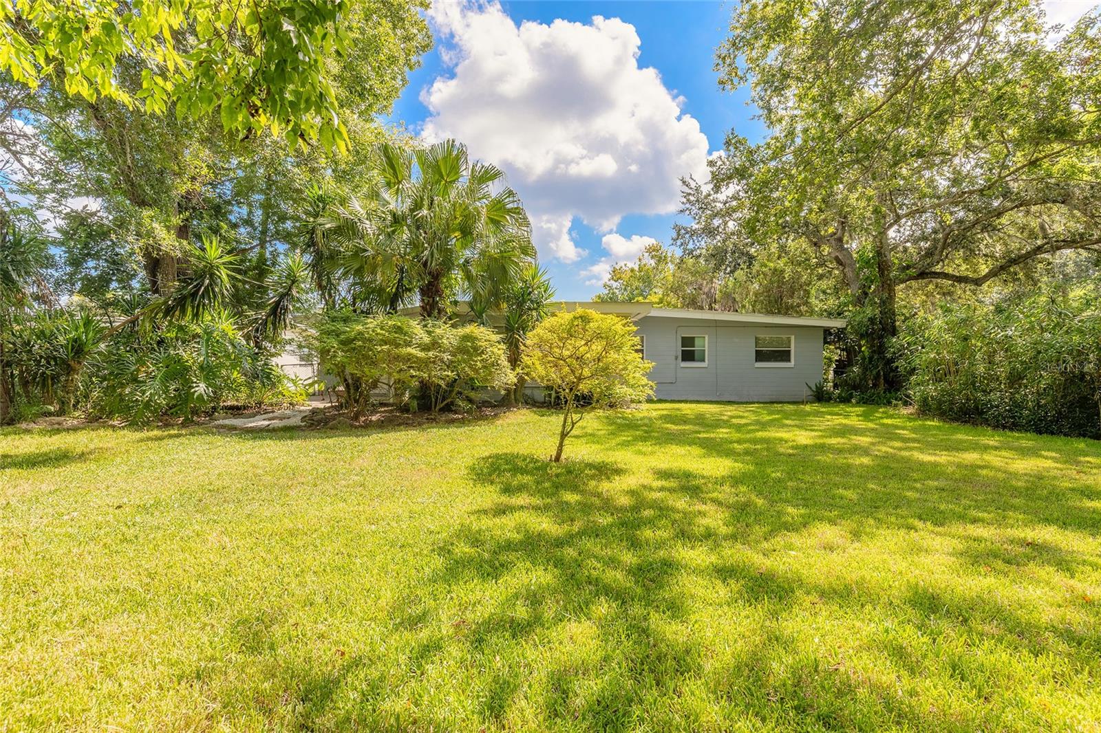 RONNIE CIRCLE - Residential