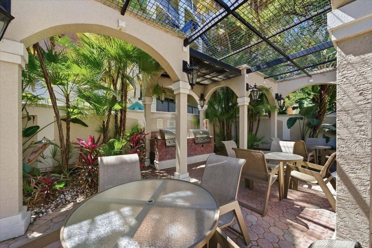 HARBOUR PLACE CITY HOMES A CON - Residential