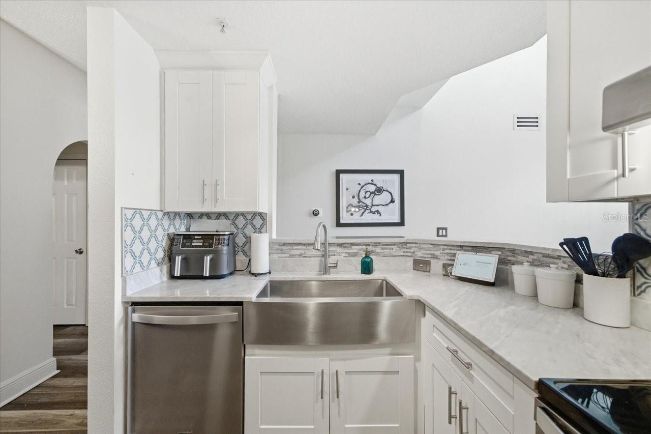 HARBOUR PLACE CITY HOMES A CON - Residential