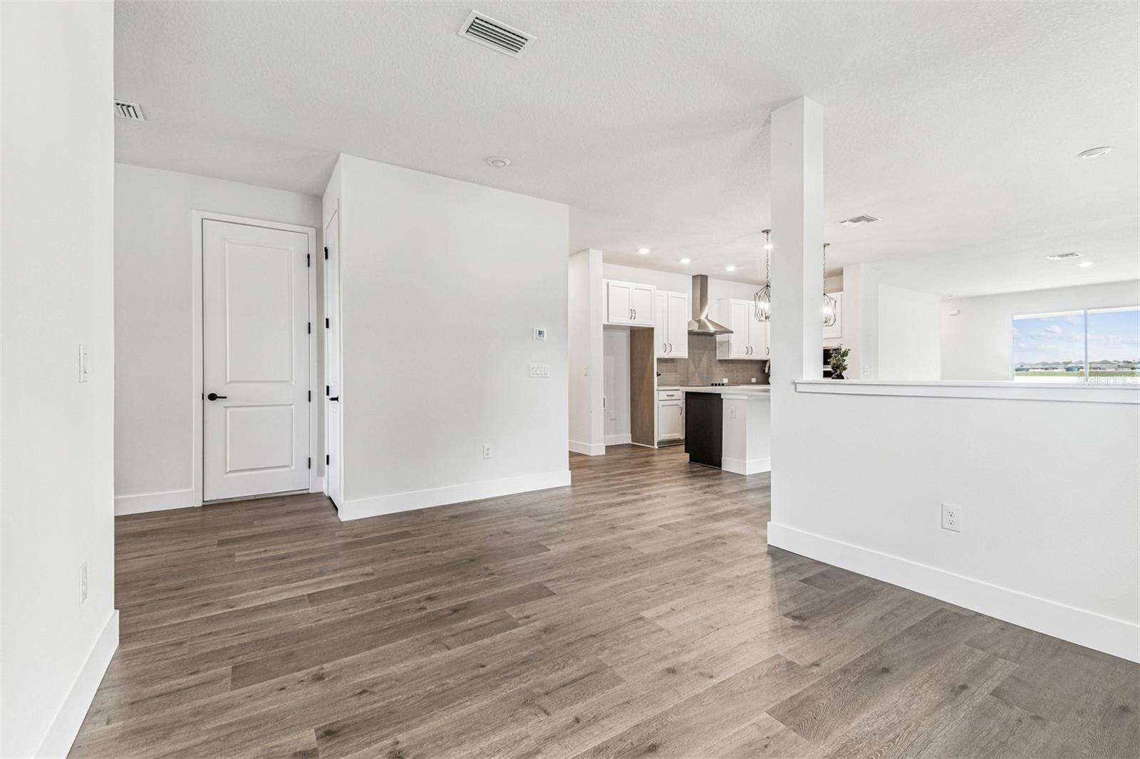 PENINSULA AT RHODINE LAKE - Residential
