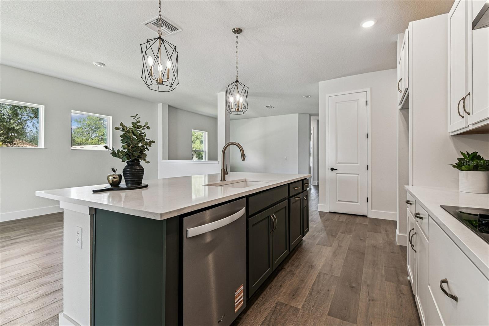 PENINSULA AT RHODINE LAKE - Residential