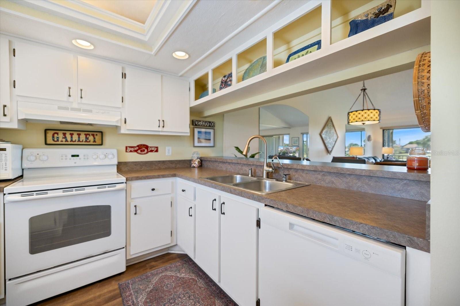 BIRD BAY II - Residential