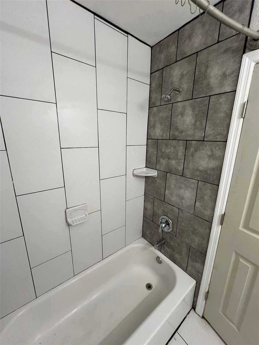 SCHOOLEYS HOMEVILLE 2 - Residential Income