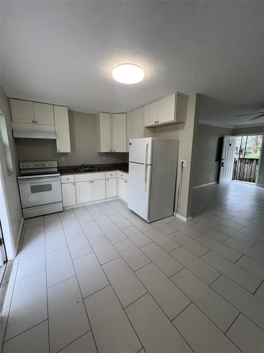 SCHOOLEYS HOMEVILLE 2 - Residential Income