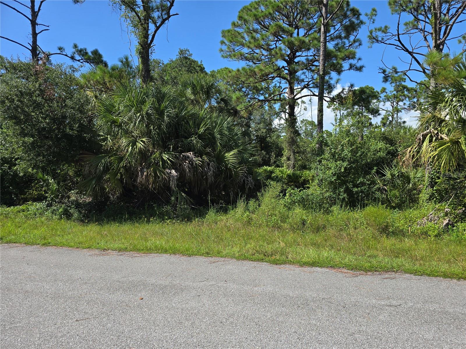 PORT CHARLOTTE SEC 048 - Land