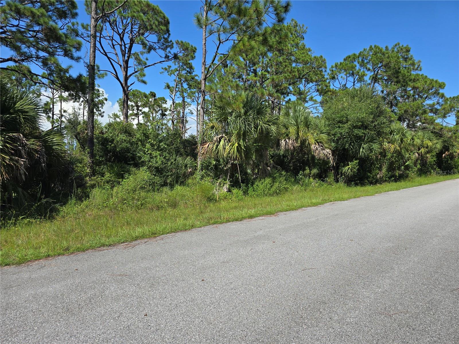 PORT CHARLOTTE SEC 048 - Land