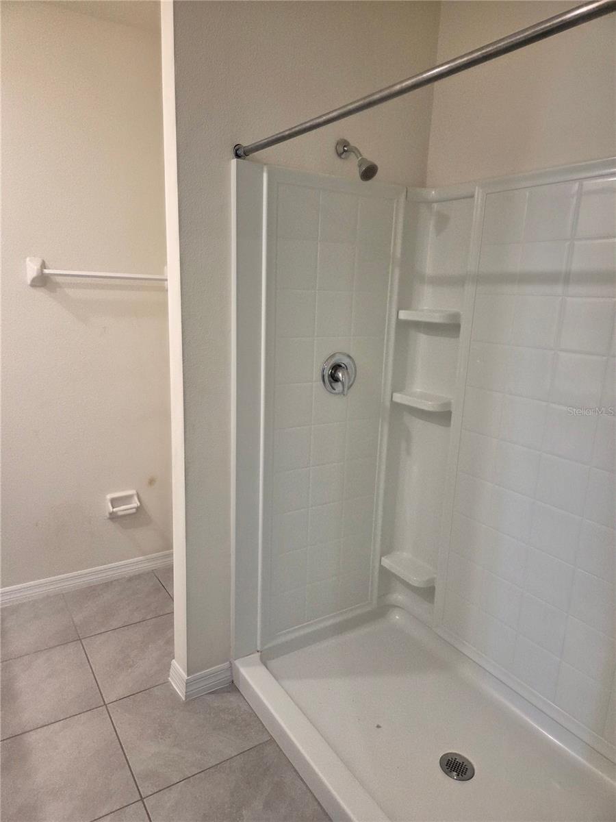 FOREST BROOKE PH 4B - Residential Lease