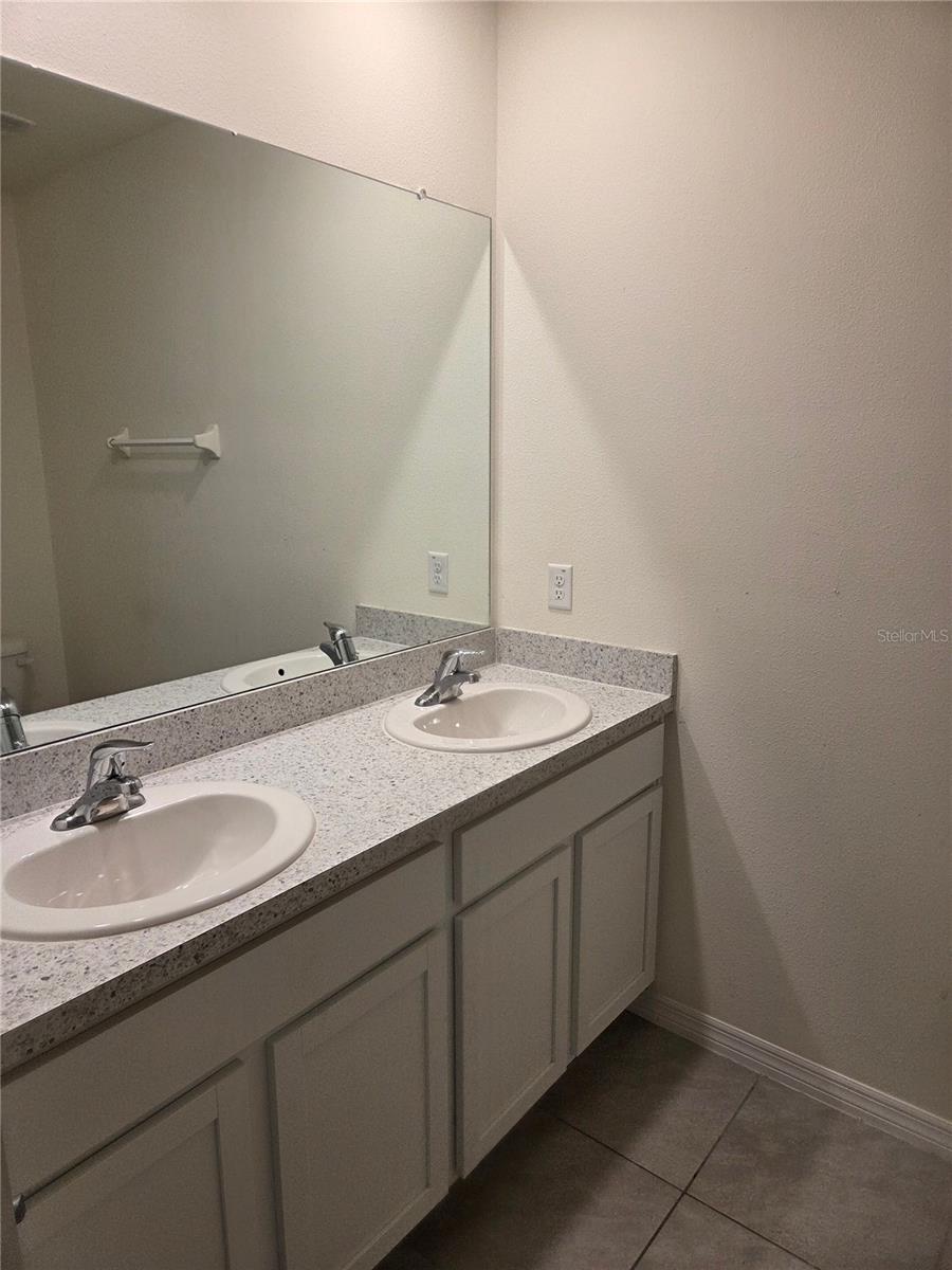 FOREST BROOKE PH 4B - Residential Lease