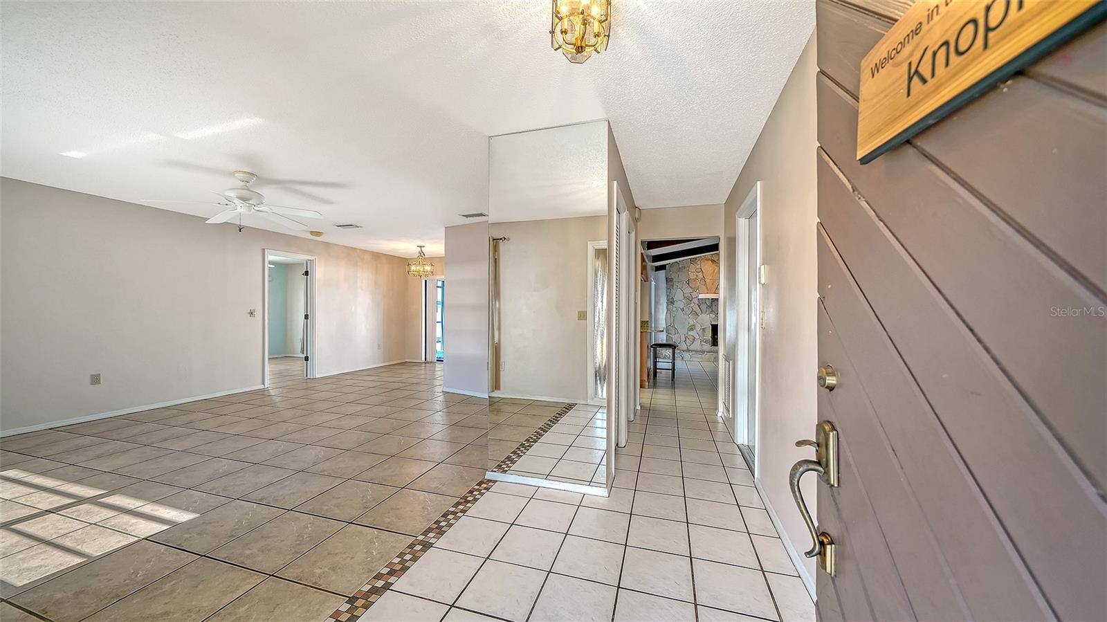 LAKE SARASOTA - Residential