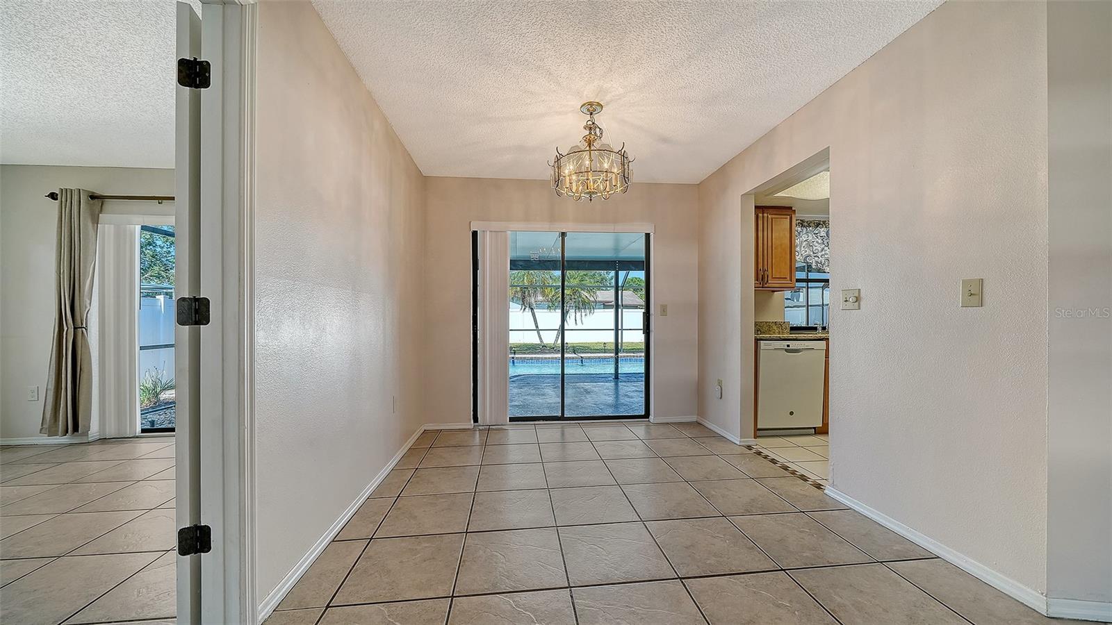 LAKE SARASOTA - Residential